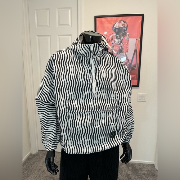 Digital zebra stripes Anchor hood jacket - Picture 6 of 6